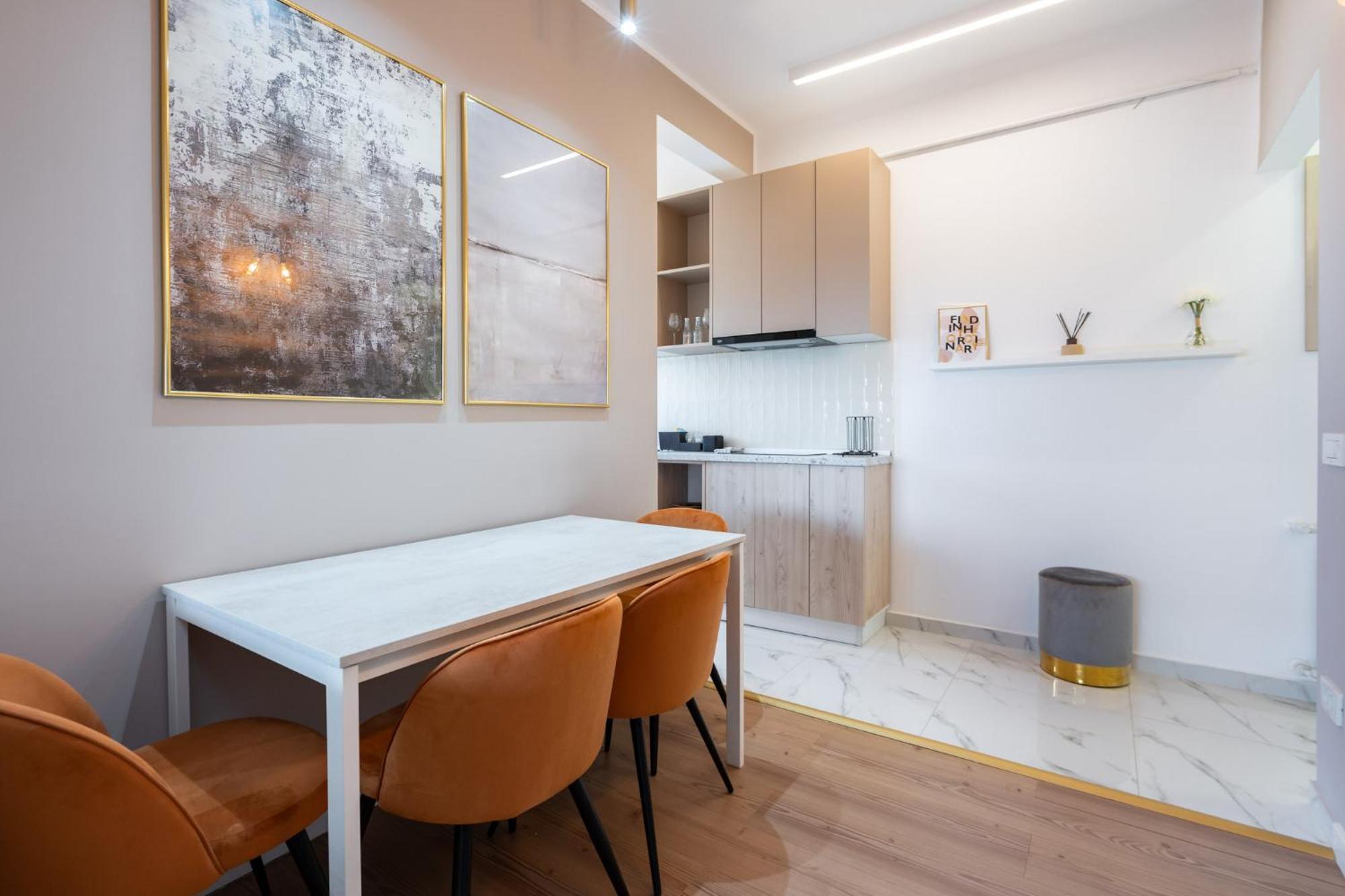 Sunset - Luxury Studio On Calea Victoriei Bukarest Exteriör bild