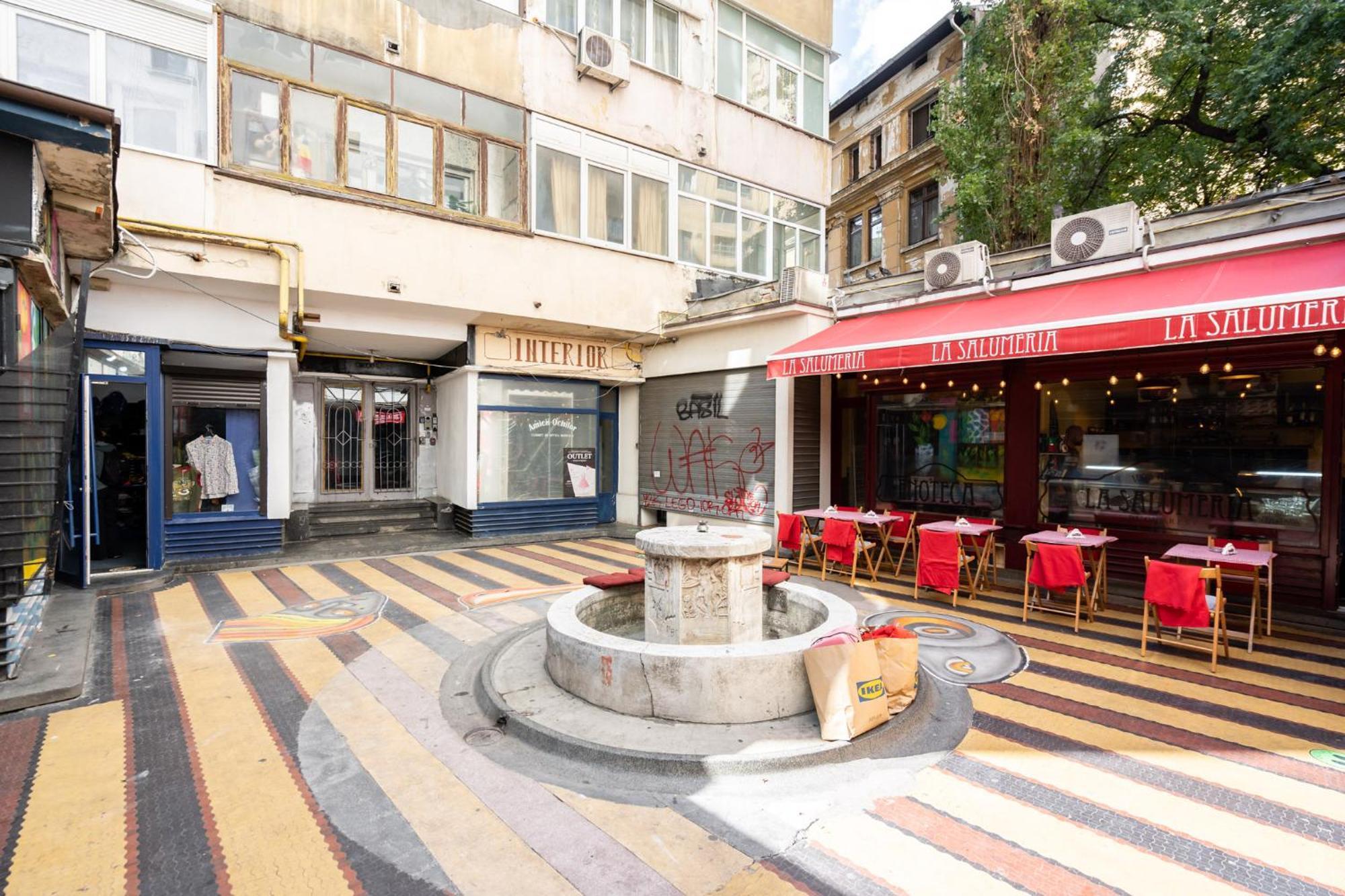 Sunset - Luxury Studio On Calea Victoriei Bukarest Exteriör bild